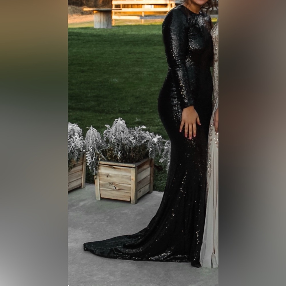 black sequin maxi dress - Picture 4 of 4